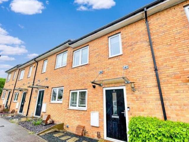 House for sale in Luton