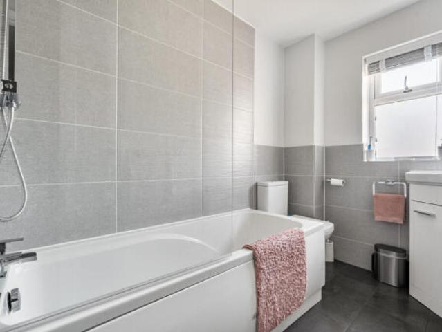 Cottage for sale in Covingham, Swindon