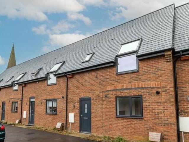 House for sale in Stanford On Avon, Leicestershire