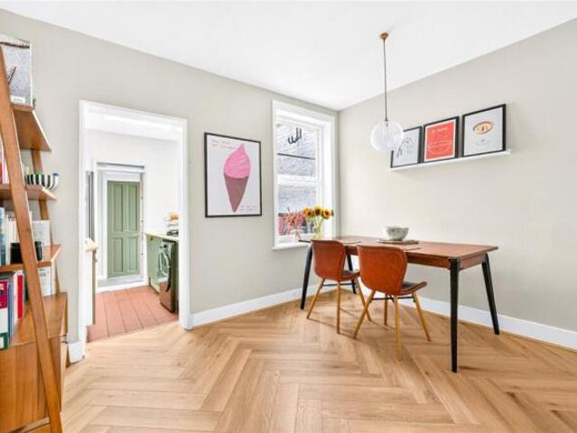 Cottage for sale in Walthamstow, Greater London