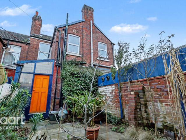 Cottage for sale in Balby, South Yorkshire