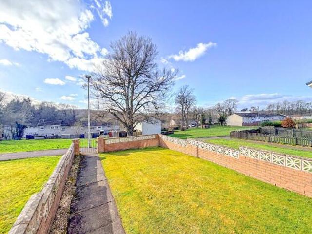 Cottage for sale in Uddingston, Scotland