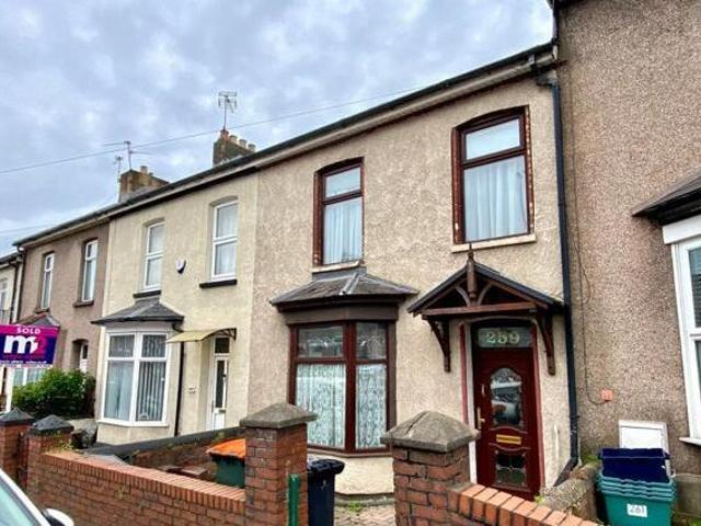 House for sale in Newport