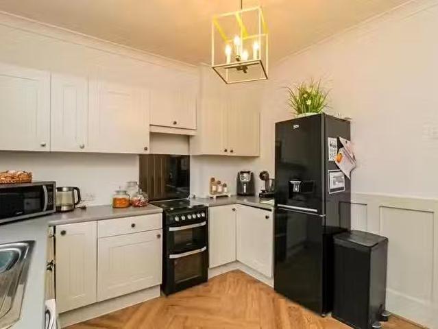 House for sale in Outwood
