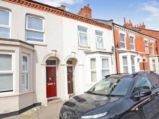 House for sale in Northampton, Northamptonshire