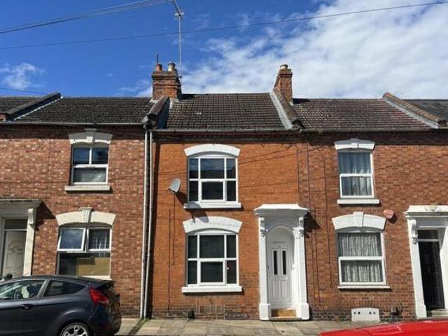 House for sale in Northampton, Northamptonshire