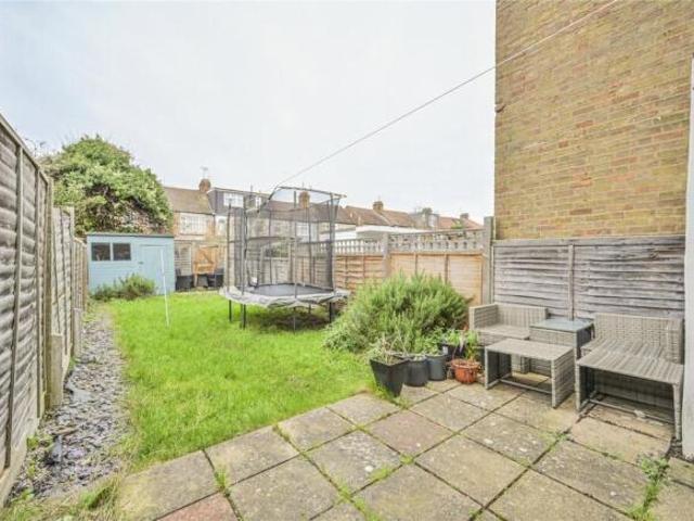 Cottage for sale in Cat Hill