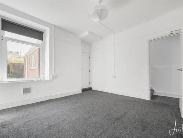 Cottage for sale in Hounslow, Greater London