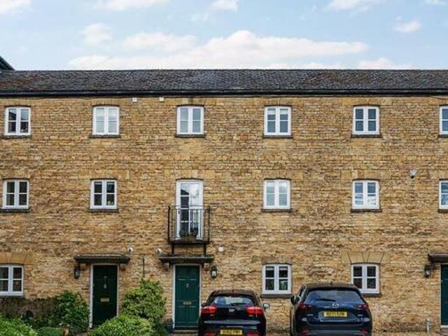 House for sale in Chipping Norton, Black Bourton