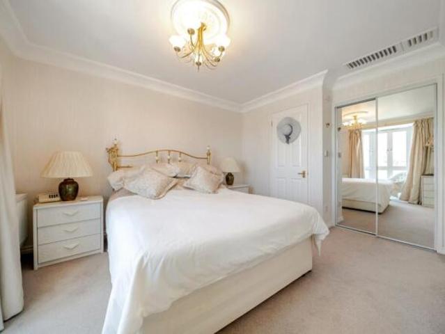 Cottage for sale in Cat Hill