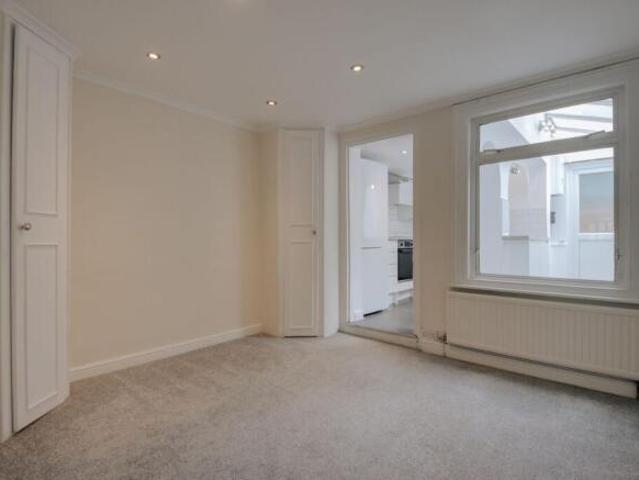 Cottage for sale in North Watford, Hertfordshire