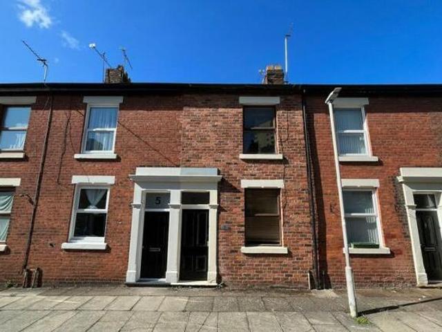 House for sale in Avenham, Preston
