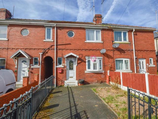 Cottage for sale in Catcliffe
