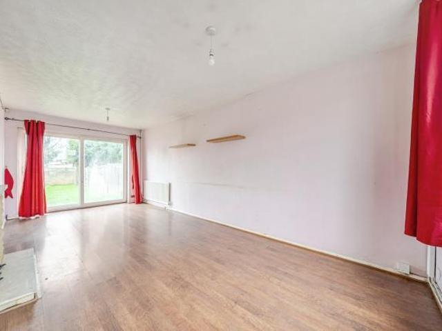 Cottage for sale in Slough