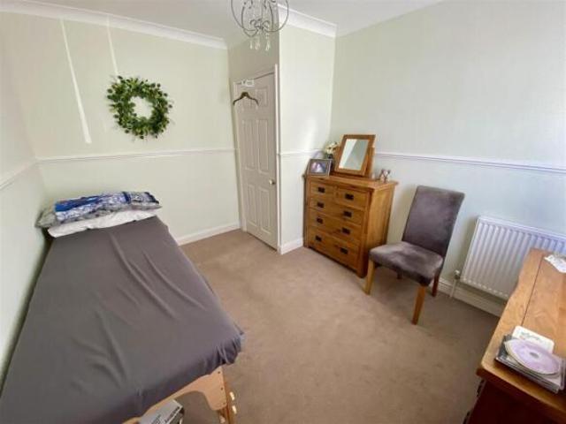 Cottage for sale in Ferndale, Sandown Park