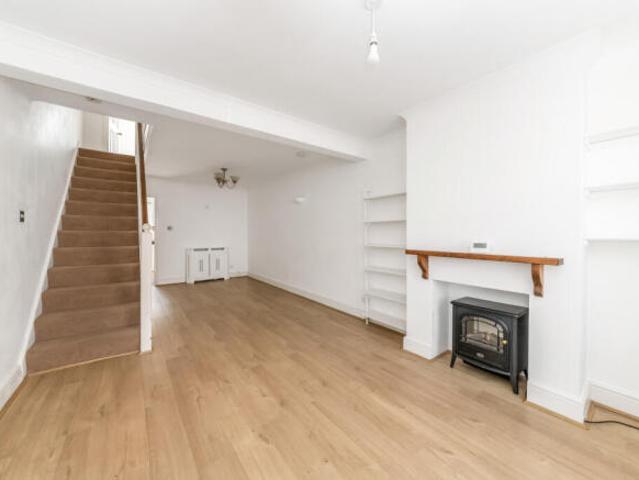 Cottage for sale in Bridgefield, Kent