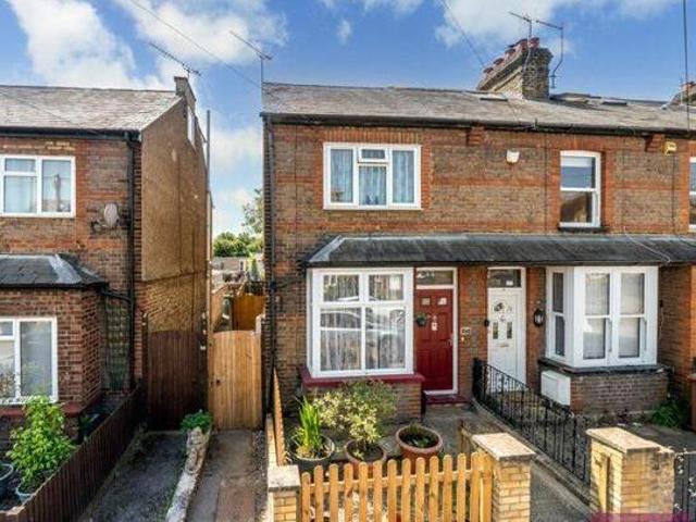 House for sale in Batchworth, Hertfordshire