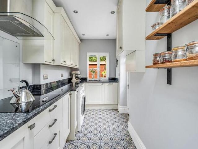 Cottage for sale in Greater London