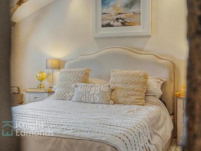 Cottage for sale in Midway, Kent