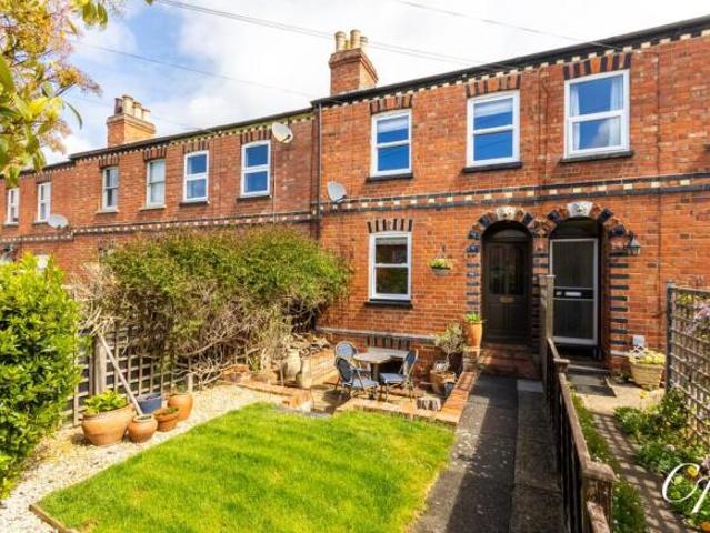 Cottage for sale in Ewens Farm, Golden Valley