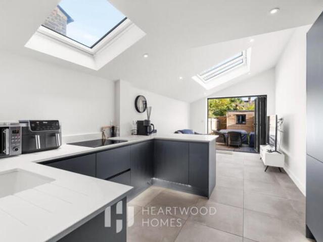 Cottage for sale in Sandridge, St Albans