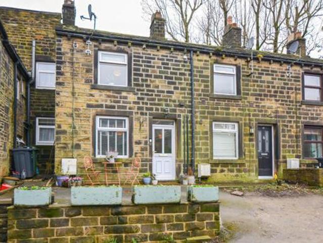 House for sale in Holmfirth, West Yorkshire