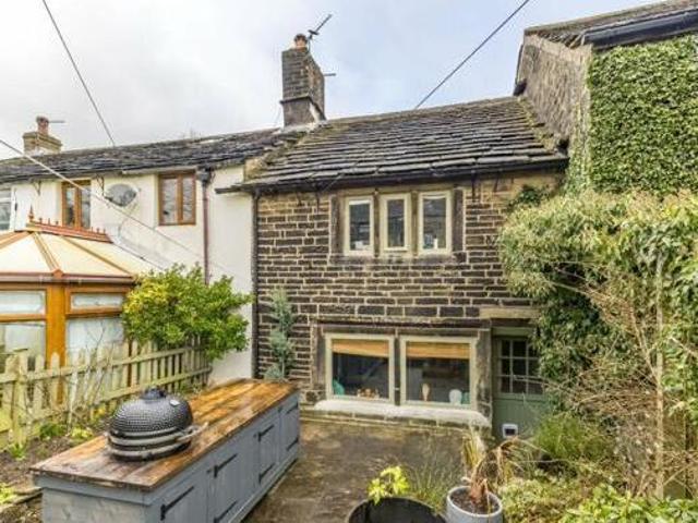 House for sale in Holmfirth, West Yorkshire