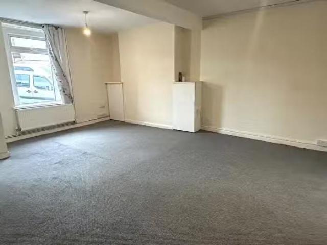 House for sale in Taibach