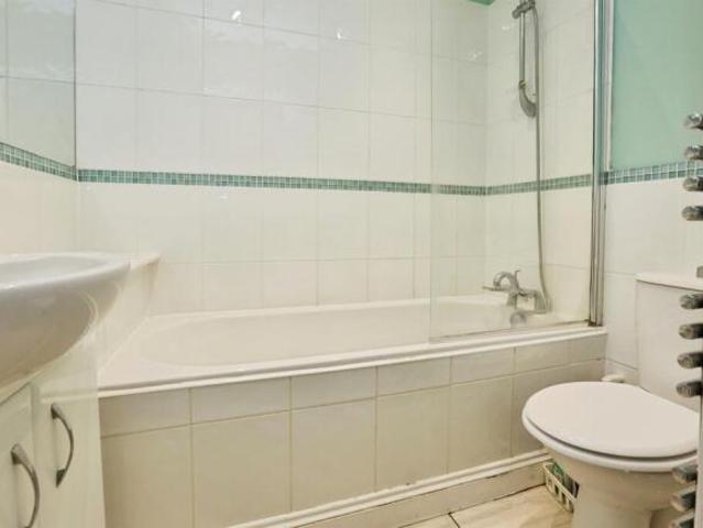 Cottage for sale in Itchen, Southampton