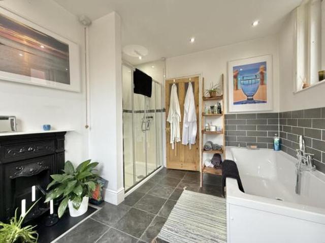 Cottage for sale