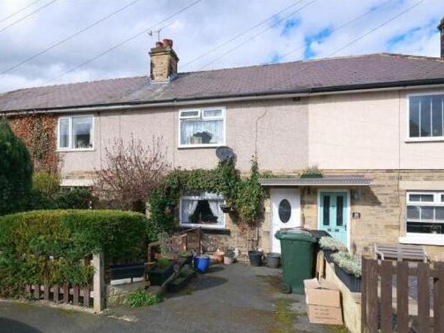 House for sale in Baildon, West Yorkshire
