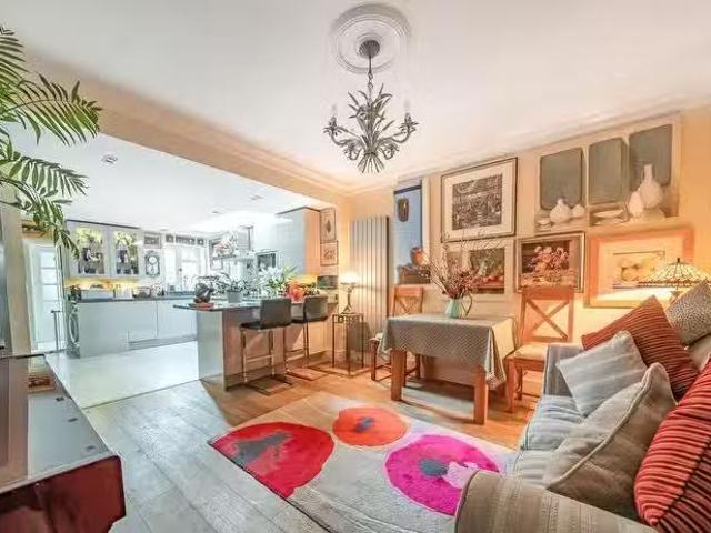 House for sale in Norbiton