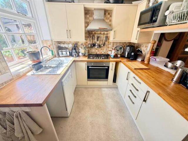 Cottage for sale in Worthing, West Sussex