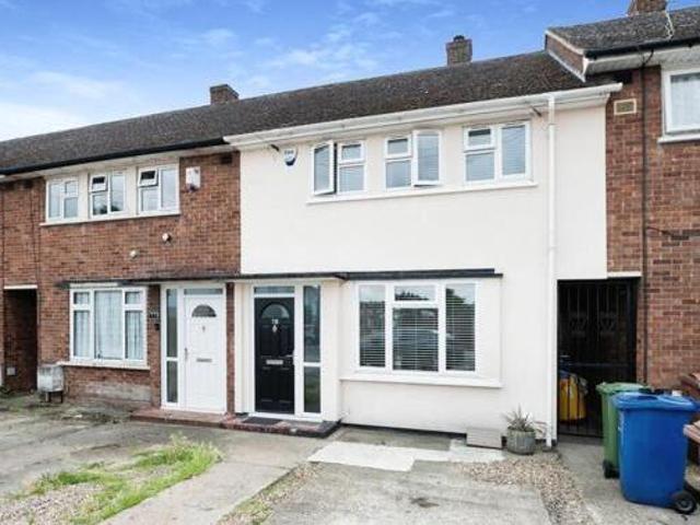 House for sale in South Ockendon, Essex
