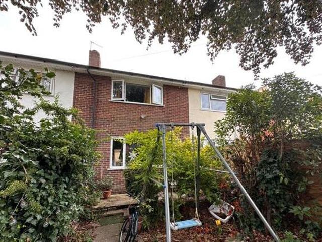 House for sale in Barton Stacey, Hampshire
