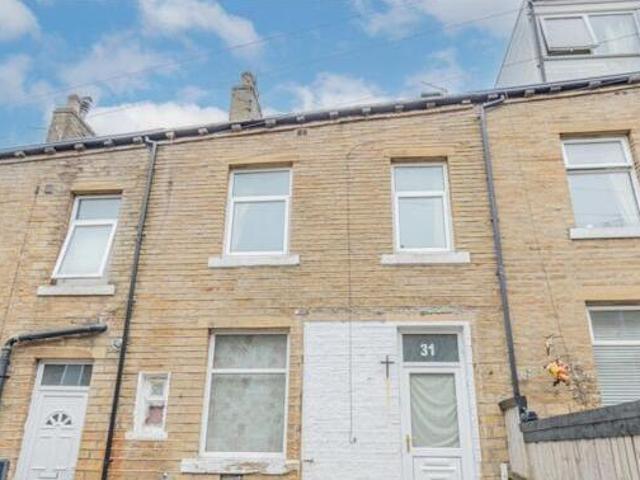House for sale in Willowfield, Sowerby Bridge