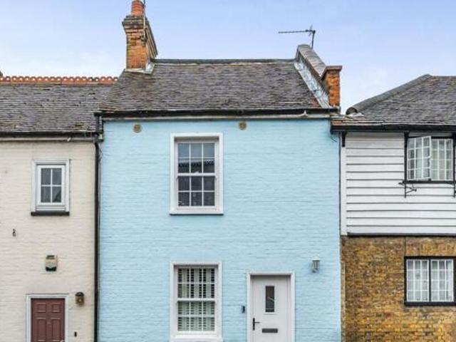House for sale in Little Stanmore, Greater London