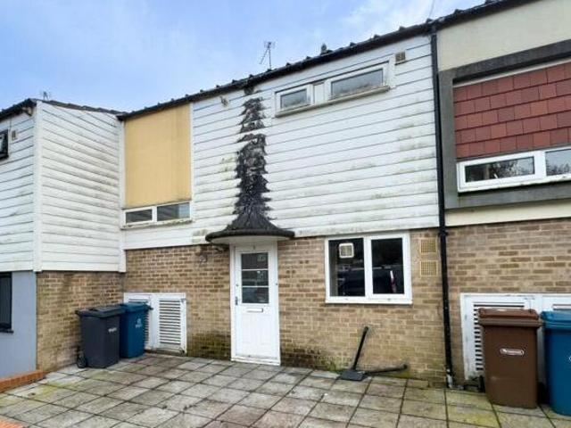 House for sale in Little Stanmore, Greater London