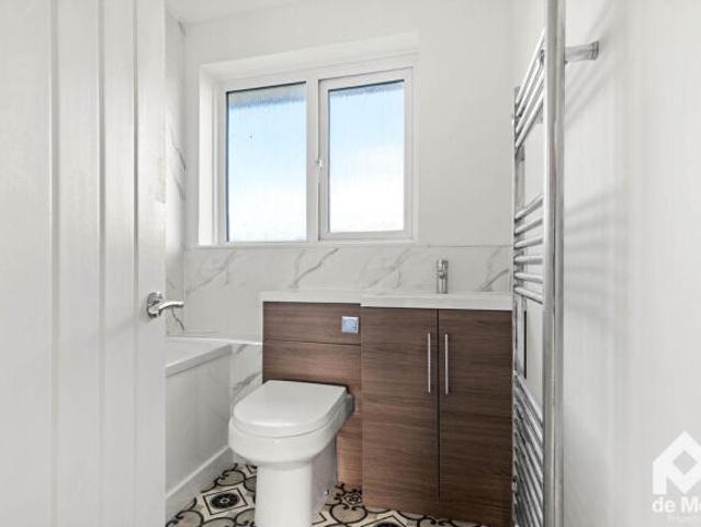 Maisonette for sale in Golden Valley, Gloucestershire