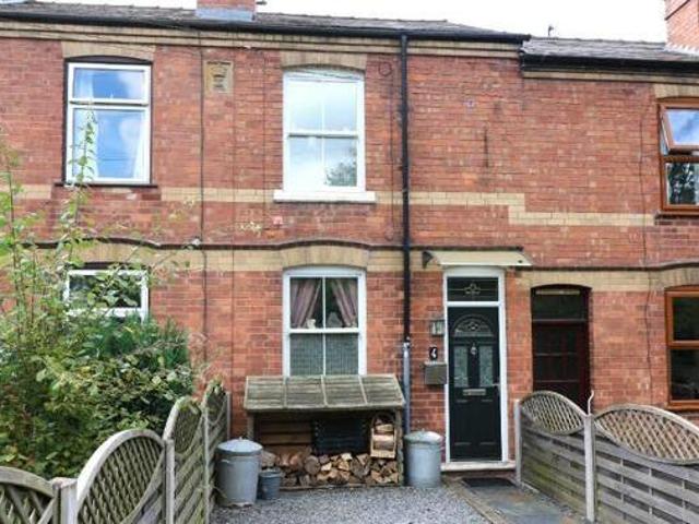House for sale in Crookhill, Worcestershire