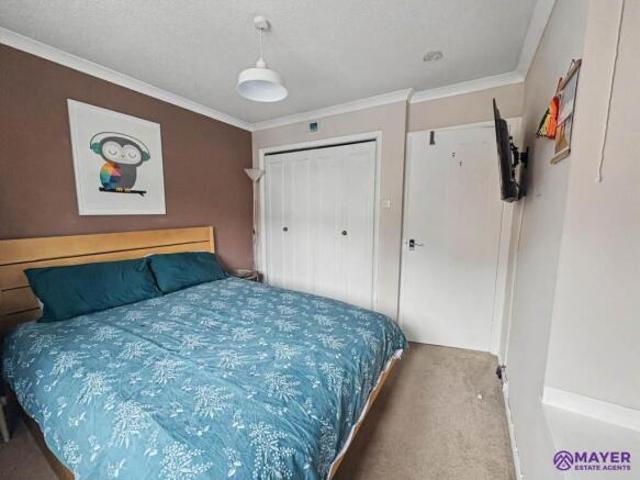 Cottage for sale in Mount Wise