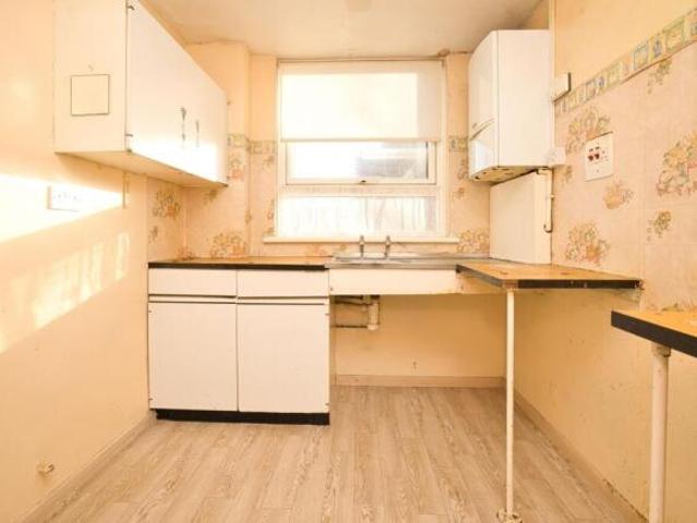 Maisonette for sale in East Cliff, Acol