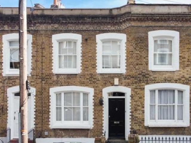 House for sale in Lyons, Greater London