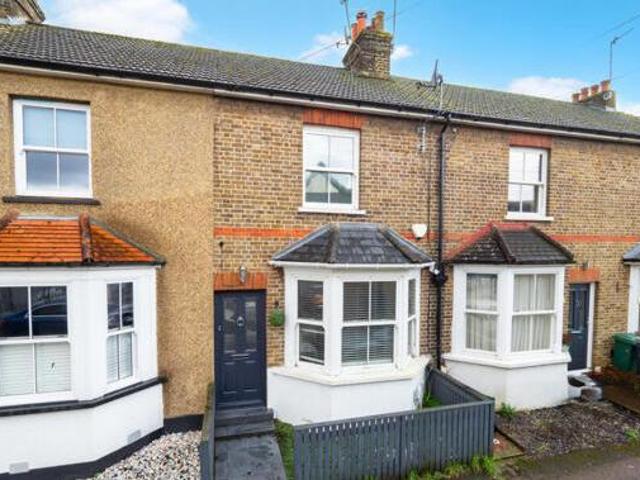 House for sale in Tadworth, Reigate and Banstead