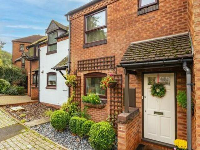 House for sale in Green Close, Warwickshire