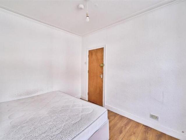 Cottage for sale in Cat Hill
