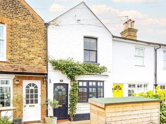 House for sale in Thames Ditton, Elmbridge