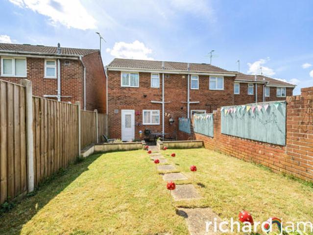 Cottage for sale in Rodbourne, Swindon