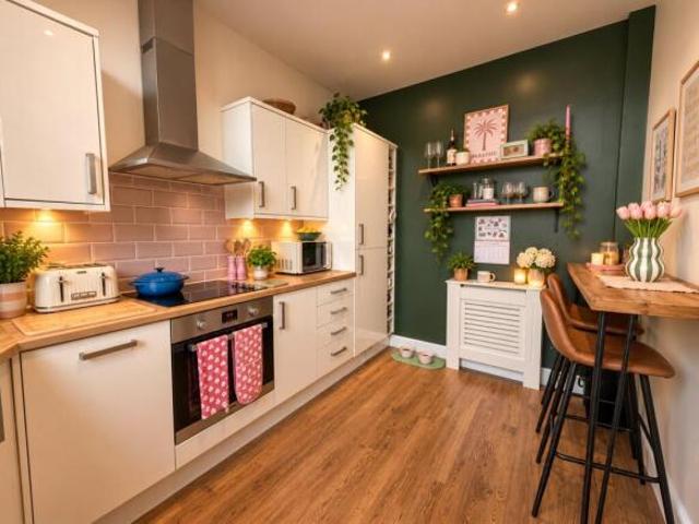 Cottage for sale in Rodbourne, Swindon