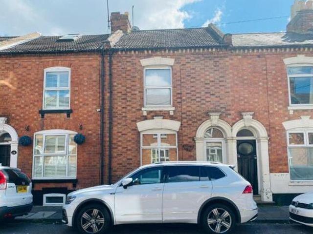 House for sale in Northampton, Northamptonshire